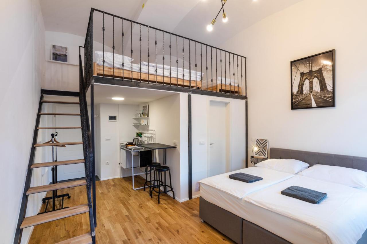 Apartment Rhino