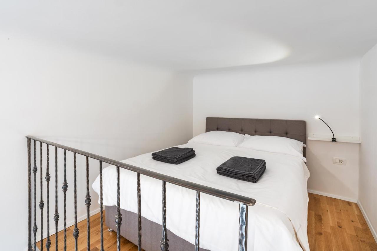 Rhino Apartment